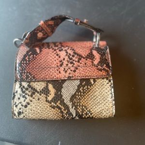 Snake bag